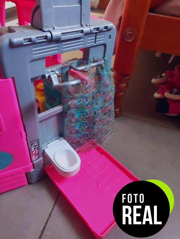 barbie-dreamcamper-juguete-2022-mattel-hcd46-foto-1