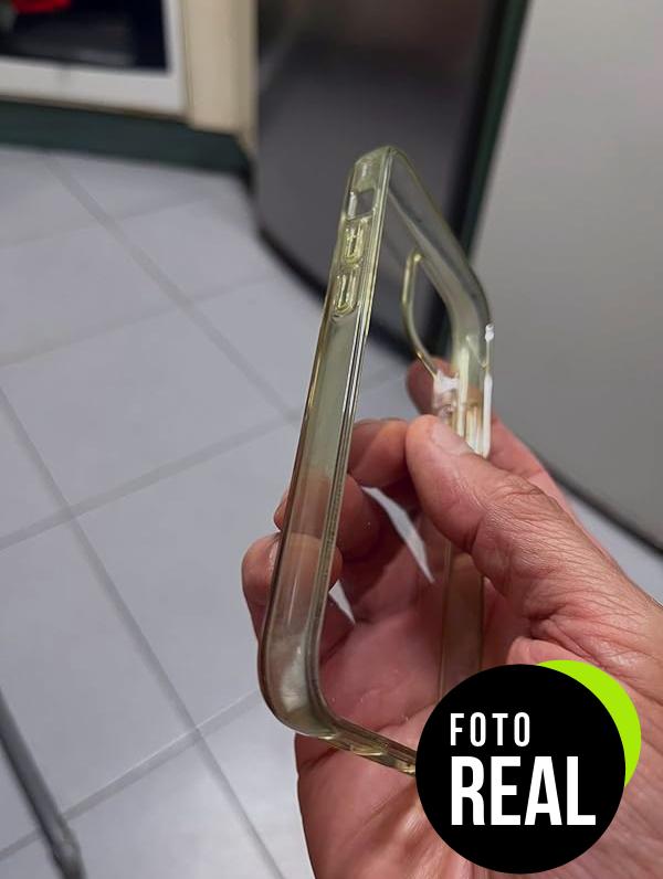 jetech-funda-iphone-13-clara-foto-2